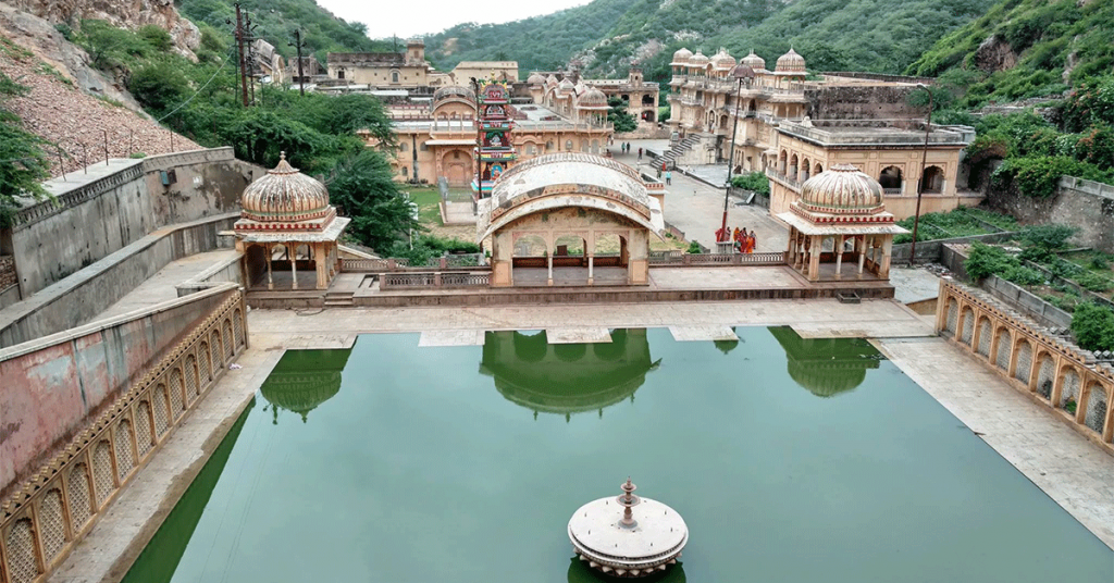 Galta ji Temple - Top Place to Visit In Jaipur. 